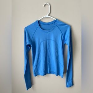 Size 6-8 Nile blue lululemon long sleeve